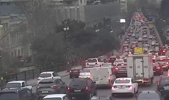 Bakıda bu yollarda tıxac var - SİYAHI