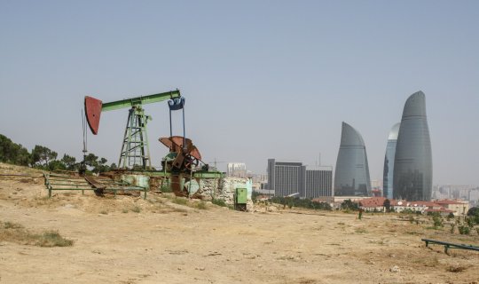 Azərbaycan nefti ucuzlaşdı