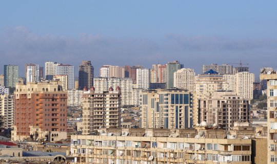 Bakıda bina sakinləri evlərini kütləvi satır? - AÇIQLAMA