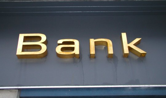 Bağlanan bankın 9 milyonluq əmlakları satışa çıxarılır