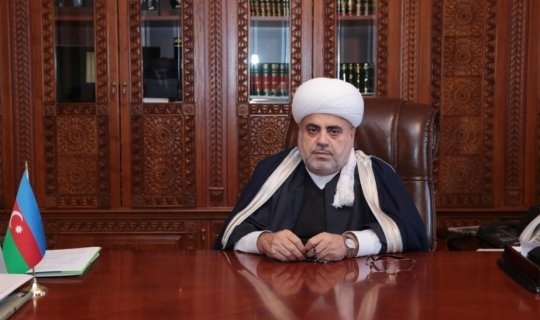Şeyxdən Hacı Şahinlə bağlı paylaşım - FOTO