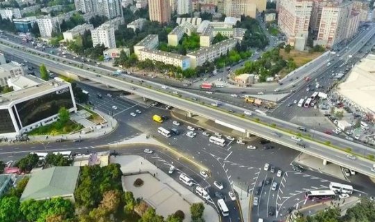 Bakının ən işlək prospektinin bir hissəsində hərəkət məhdudlaşdırılır - FOTO