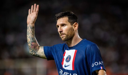 Messi yaza-yaza, Messinin fotosunu yaratdı - VİDEO