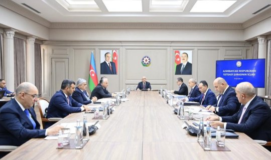 İqtisadi Şuranın növbəti iclası keçirilib