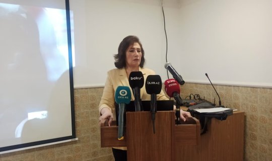 Təhsildən uzaq, cahil insanlar işimə əngəl olur - Direktor