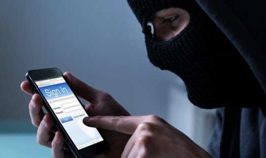 Telefonlar həmişə dinlənilir?