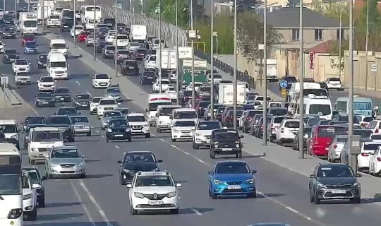 16 küçə və prospektdə sıxlıq var