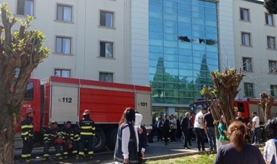 Gəncədə xəstəxanadakı yanğında xəsarət alanların son vəziyyəti açıqlandı