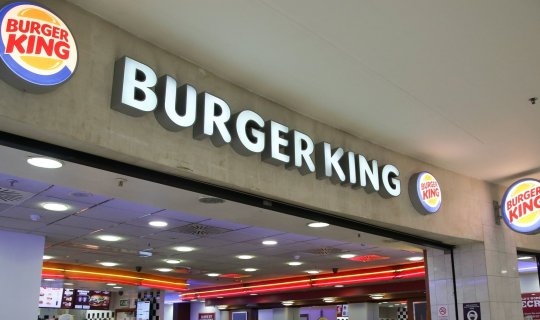 “Park Bulvar” “Burger King”i məhkəməyə verdi