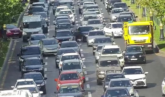Bu küçə və prospektlərdə tıxac var - SİYAHI
