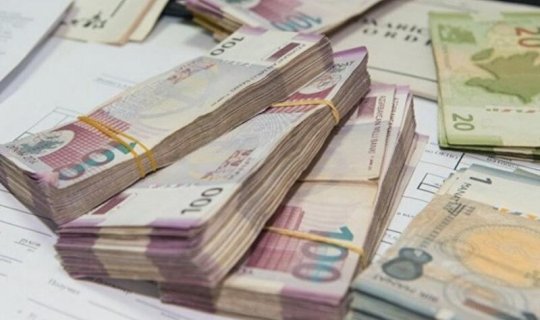 Azərbaycanda pul bazası azalıb