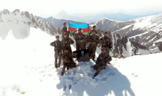 Xüsusi Təyinatlılar “Qapıcıq” zirvəsinə yürüş etdi