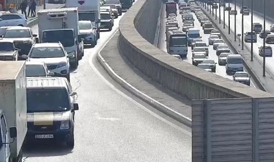 9 küçə və prospektdə tıxac müşahidə olunur - SİYAHI