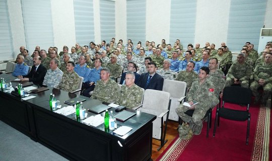 Azərbaycan Quru Qoşunlarının komandanı Türkiyə ilə hərbi əməkdaşlıqdan danışıb