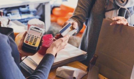 Nağd yoxsa QR kodla ALIŞ-VERİŞ? – Yeni ödəniş formasının üstünlükləri