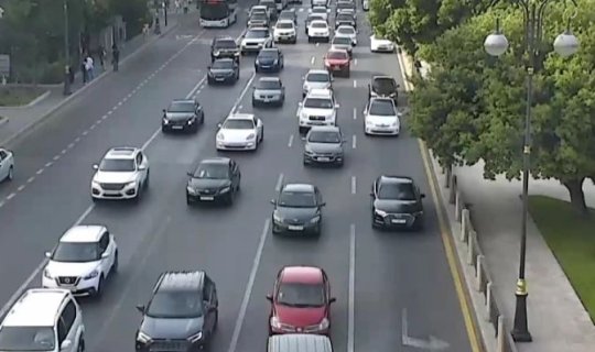 13 küçə və prospektdə tıxac var - SİYAHI