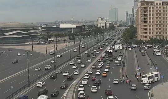9 küçə və prospektdə tıxac var - SİYAHI