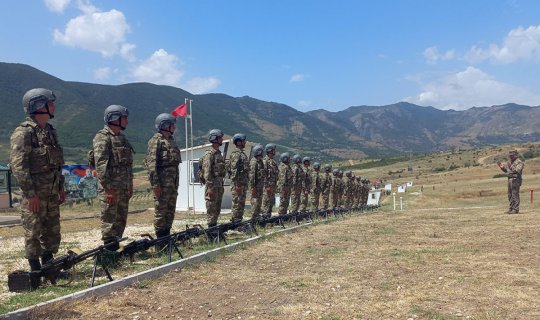 Təlim toplanışında praktiki atış çalışmaları yerinə yetirilib - VİDEO