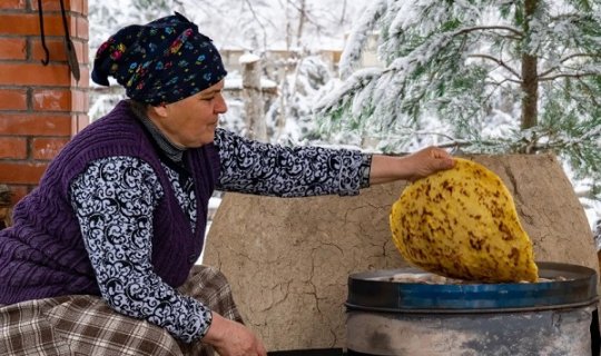 Anaların bişirdiyi yeməyin niyə daha dadlı olmasının səbəbi açıqlandı