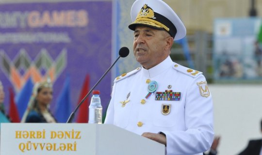 Komandan: \