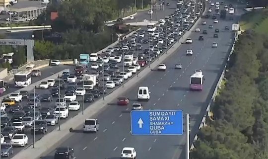 Bu yollarda tıxac var - SİYAHI