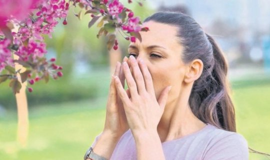 Dayanmadan asqırır və öskürürsünüzsə, buna diqqət edin