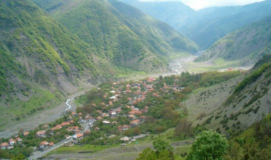 Turizm bölgəsində təbiəti villa sahibləri zibilləyib? - FOTO