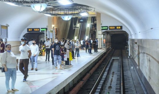 Metroda 20 dəqiqə yubanma - Səbəb açıqlandı