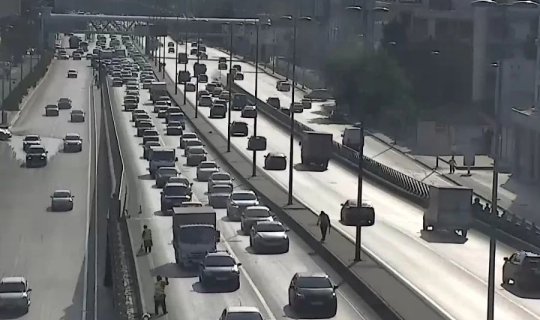 Bu yollarda tıxac var - SİYAHI