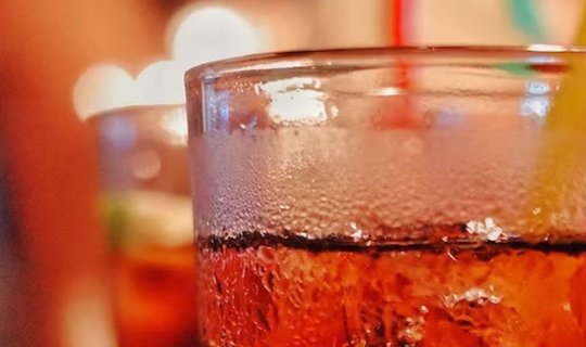 Çox şirin içkilər mədəaltı vəzə zərbədir