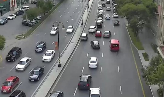 3 yolda tıxac var - SİYAHI