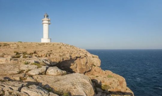 İspaniyada 12 il mağarada yaşayan adam tapılıb - FOTO