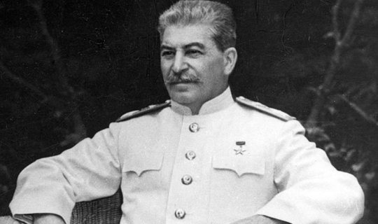 Brejnevdən qəribə Stalin TƏKLİFİ: Mətbuatda məqalə dərc olunmalı və...