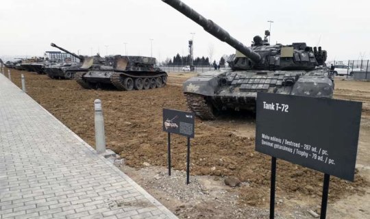 İran hərbi nümayəndə heyəti Bakıda Hərbi Qənimətlər Parkını ziyarət edib