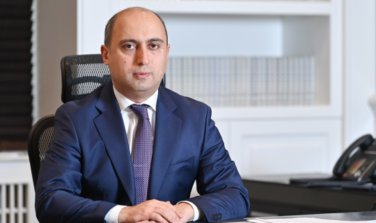 Azərbaycan dilini bilməmək ayıbdır, dilə hörmətsizlikdir - Nazir