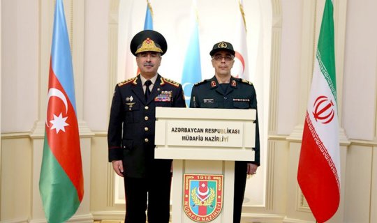 Zakir Həsənovla iranlı general danışdı: Sərhədə qoşun yığılması...