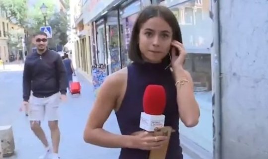 Canlı yayımda müxbirə etdiyi hərəkətə görə həbs olundu - VİDEO