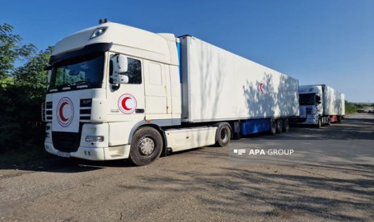 Bakıdan göndərilən 40 ton un yüklü karvan 19 gündür Ağdam-Əsgəran-Xankəndi yolunda gözləyir - FOTO