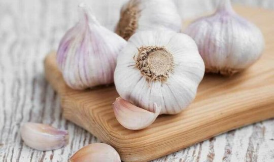 Uzunömürlülərin yediyi sarımsağın inanılmaz faydaları