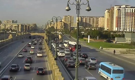 23 küçə və prospektdə tıxac var - SİYAHI