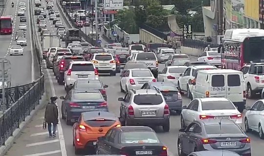 12 küçə və prospektdə tıxac var - SİYAHI
