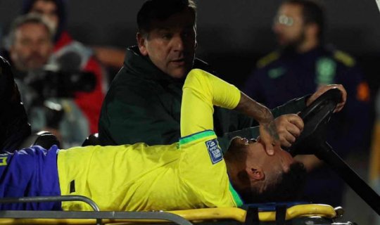 Neymar meydanı gözyaşları ilə tərk etdi