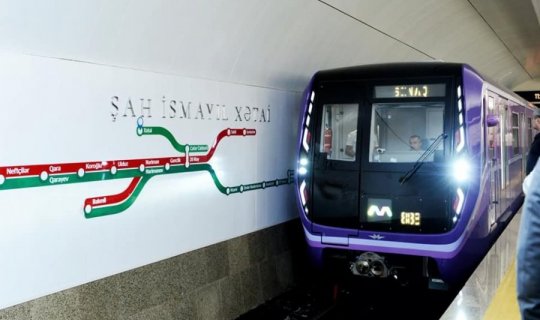 Bakı metrosunda qatarların hərəkəti ləngiyir