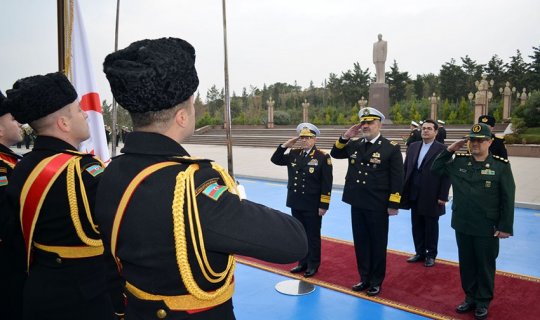 Bakıda Azərbaycan və İran HDQ komandanları görüşüb - FOTO