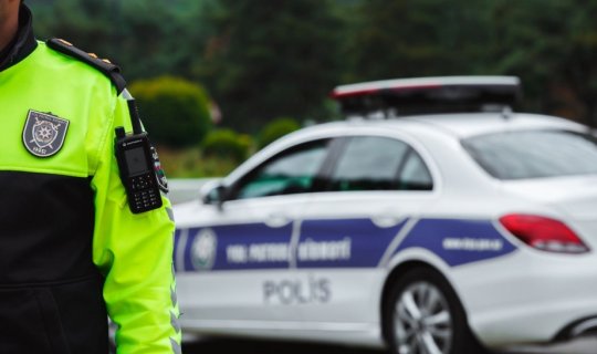 Yol polisi zəlzələyə görə hərəkət iştirakçılarını diqqətli olmağa çağırdı