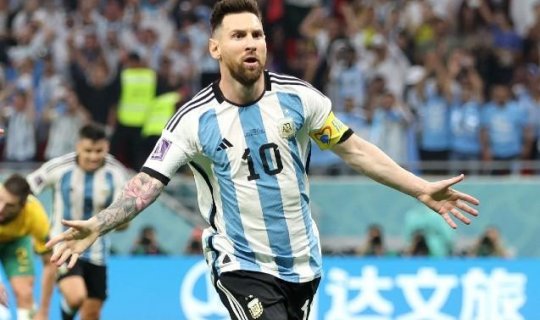 Messi 83 illik rekordu təkrarladı