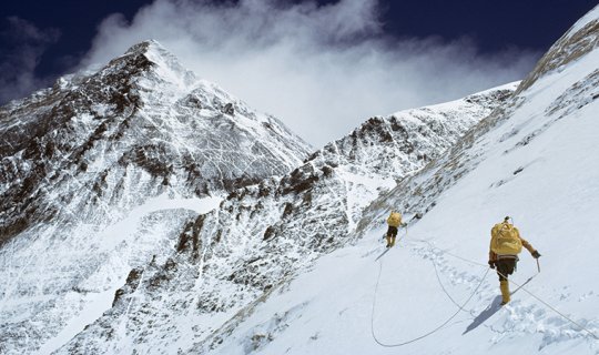 Bu dağda alpinist ölümləri rekord həddə çatdı