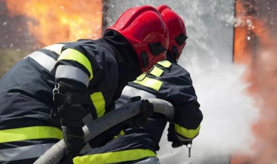 Sumqayıtda yaşayış binasında yanğın: 15 nəfər təxliyə olundu