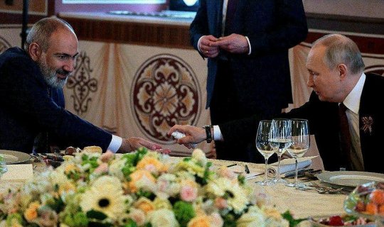 Putin Paşinyana şans verdi: 5 gün sonra...