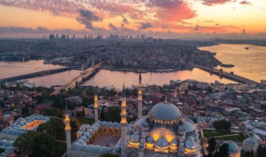 İstanbul Avropanın ikinci ən işıqlı şəhəri oldu